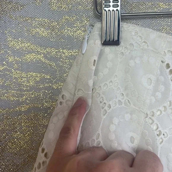 Banana Republic White Cotton Eyelet Lace Skirt Size 4 - Picture 11 of 13